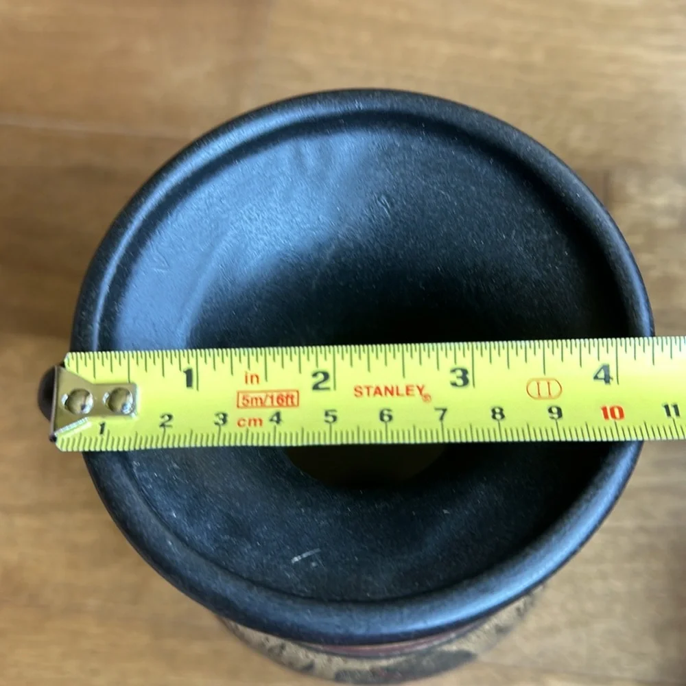 Black/tan hand made Greek ceramic vase. - Picture 4 of 11